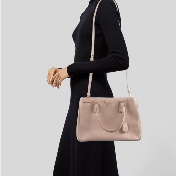 🤎 Prada Saffiano Lux Leather Small tote bag - Picture 14 of 15